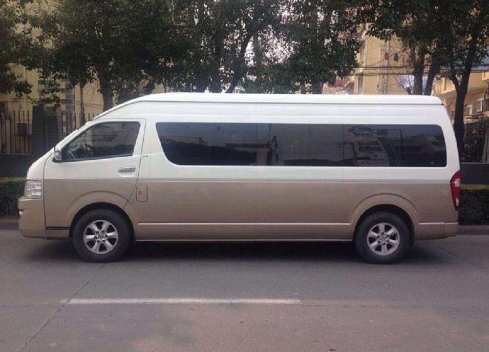 17 seats van