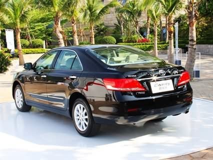 5 Seats Car: Camry