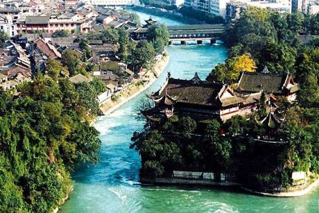 4 Days Chengdu, Dujiangyan, Qingchengshan and Panda Tour