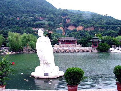 Huaqing Hot Spring