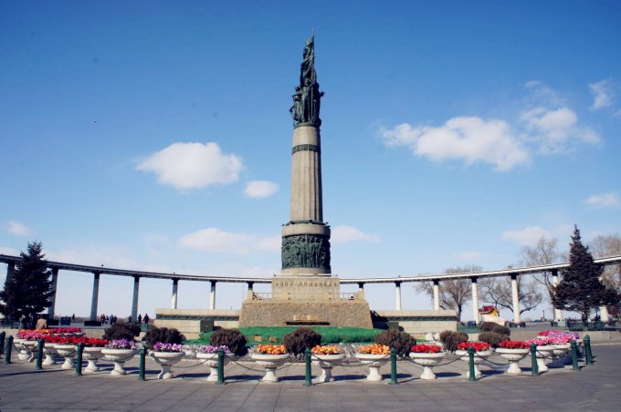 The Memorial Tower of Fighting Against the Floods